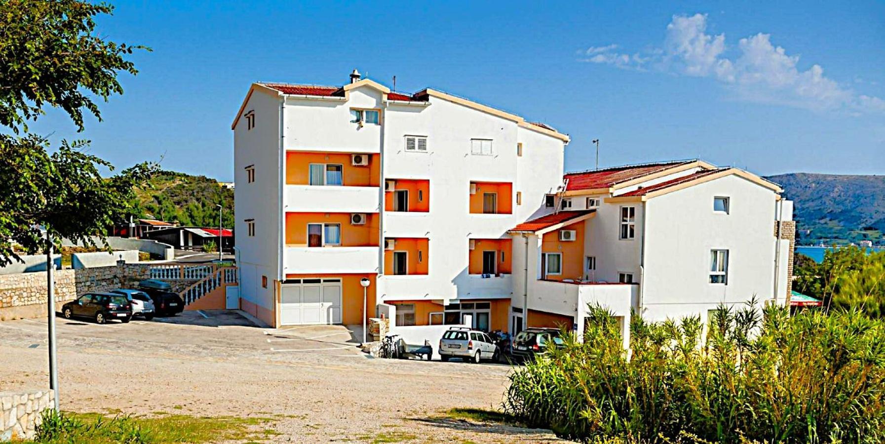 Tonino Apartments Pag Town Esterno foto
