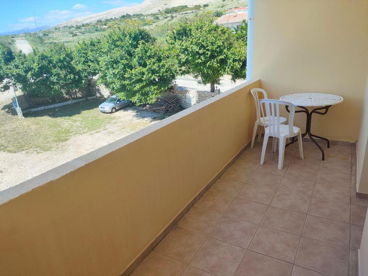 Tonino Apartments Pag Town Esterno foto